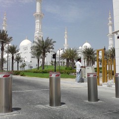 Pilomat 275/K4-900A at Zayed Grand Mosque in Abu Dhabi