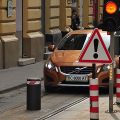 Pilomat 275/P-600A in the historical center of Lviv, Ukraine