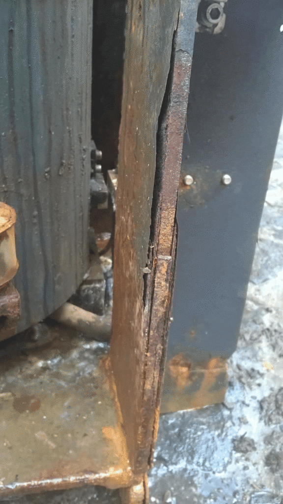 Image of rust on a steel frame without anticorrosion treatment
